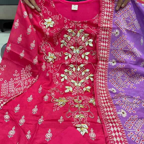 Pure Hand Work & Gota heavy Work Kurti Set - Picture 10 of 11